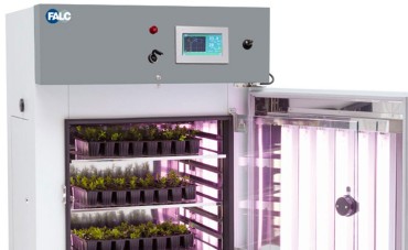 Between science and nature: growth chambers for advanced analysis of plant and microorganism growth Between science and nature: growth chambers for advanced analysis of plant and microorganism growth